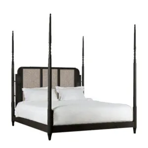 Colonial Post Bed